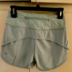 Lululemon Speed Up Short 4 inches size 2 Tall- beautiful light blue color